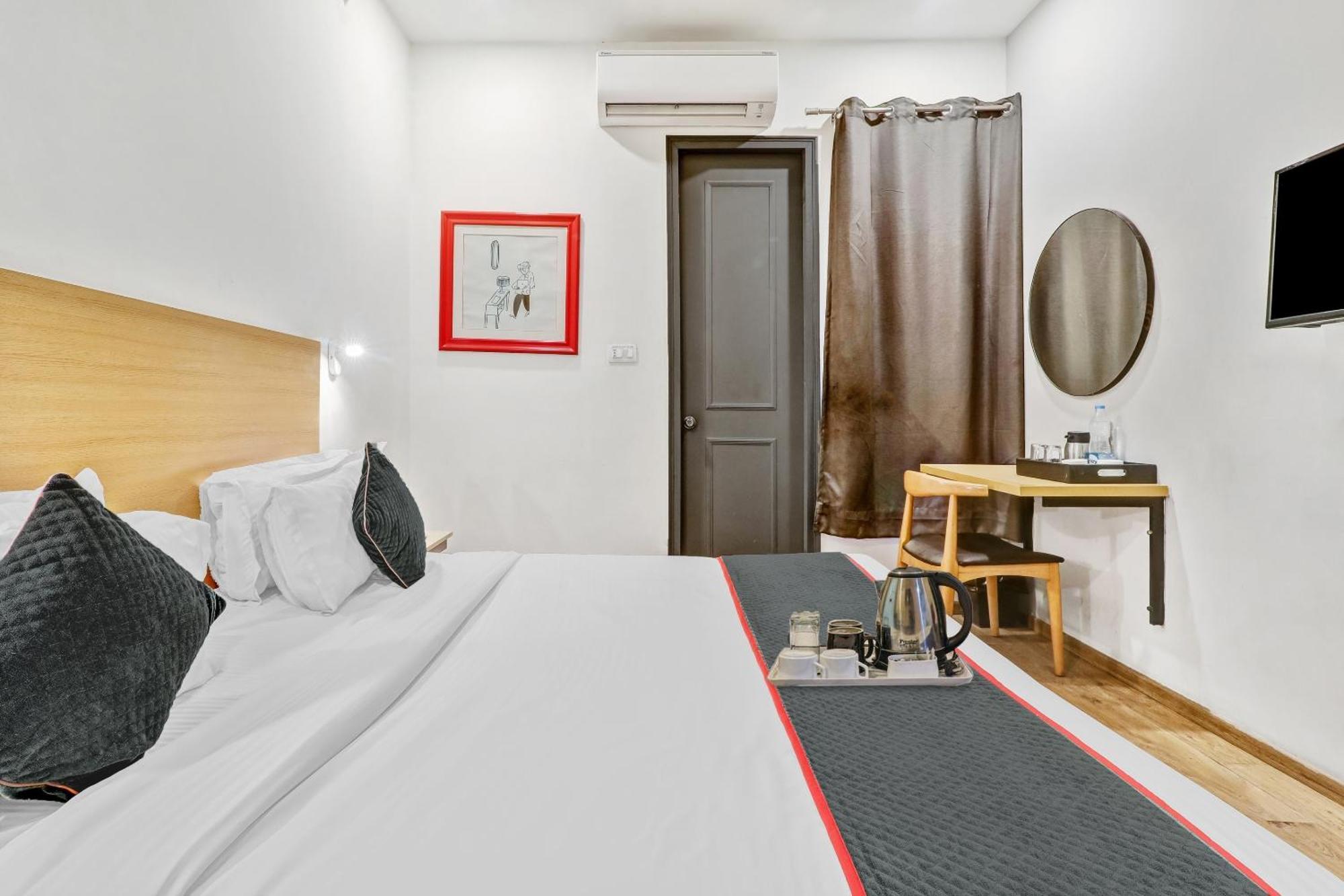 Super Townhouse 139 Ashiyana Smriti Upvan Near Emerald Mall Lucknow Bijnaur المظهر الخارجي الصورة