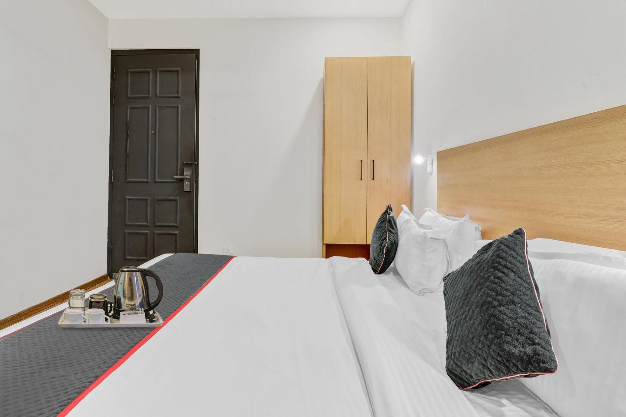 Super Townhouse 139 Ashiyana Smriti Upvan Near Emerald Mall Lucknow Bijnaur المظهر الخارجي الصورة