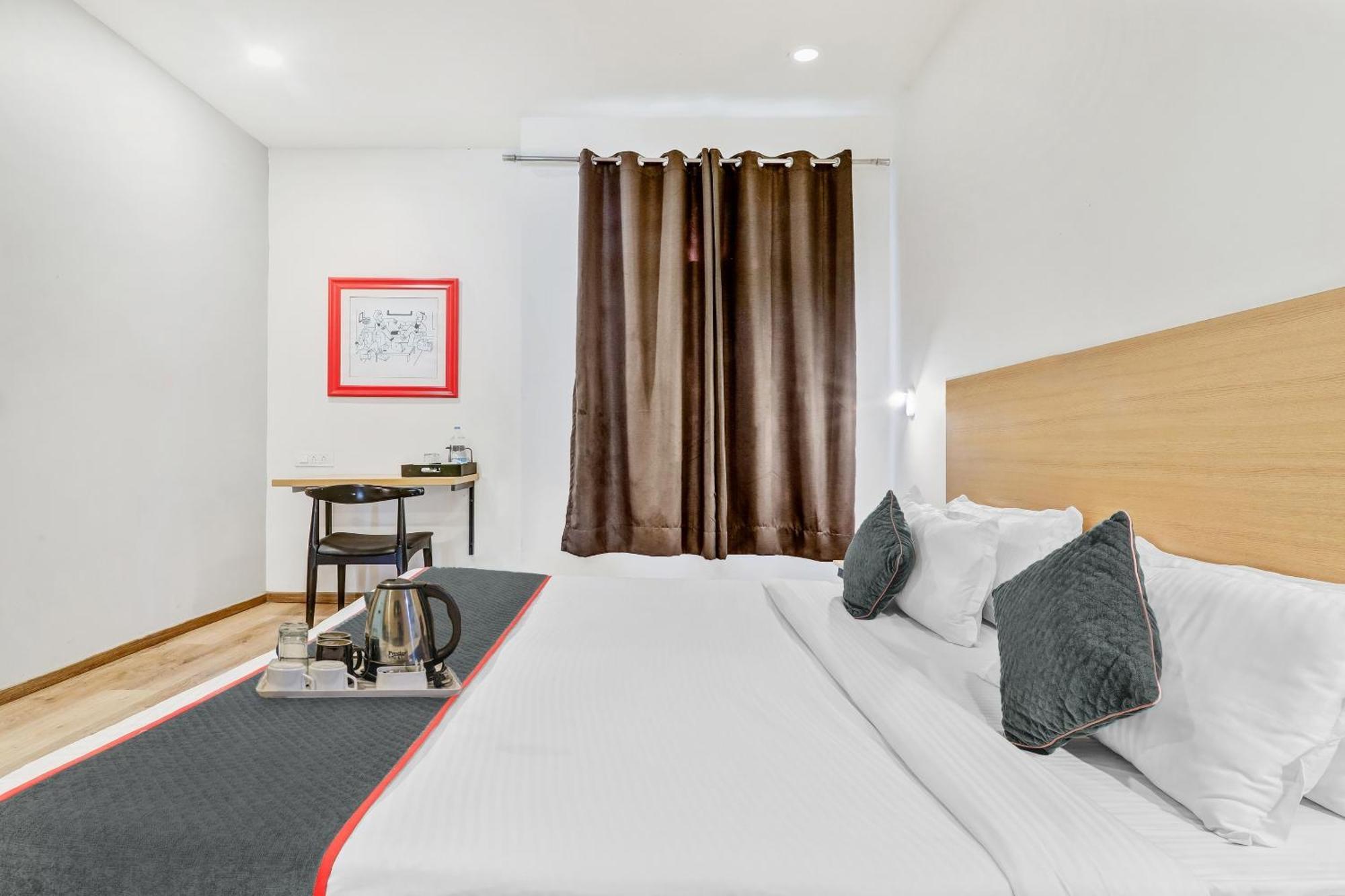 Super Townhouse 139 Ashiyana Smriti Upvan Near Emerald Mall Lucknow Bijnaur المظهر الخارجي الصورة