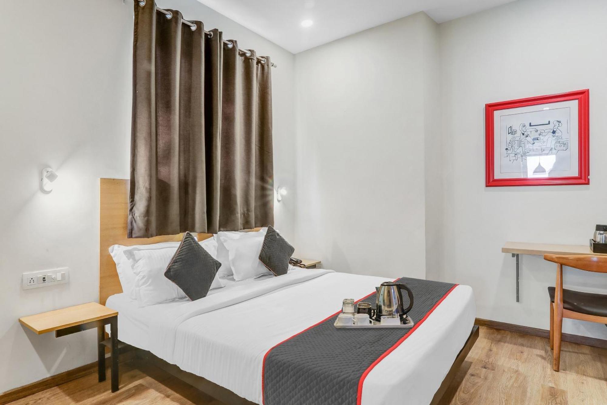 Super Townhouse 139 Ashiyana Smriti Upvan Near Emerald Mall Lucknow Bijnaur المظهر الخارجي الصورة